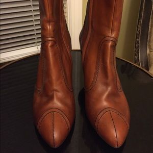 Loui Vuitton Cognac Boots